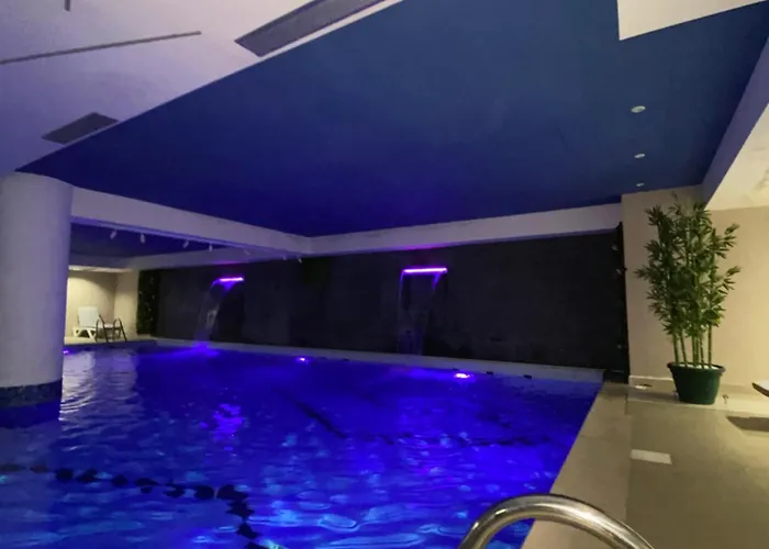 Doanesia Premium & Hotel Mezez