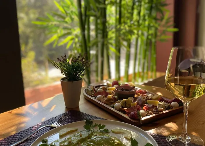 Doanesia Premium & Hotel 4*