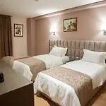 Doanesia Premium & Hotel Mezez