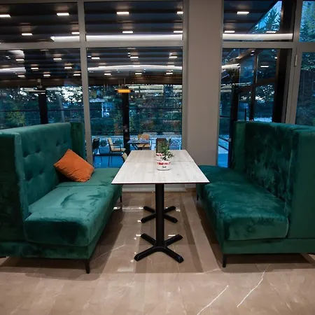 Doanesia Premium & Hotel