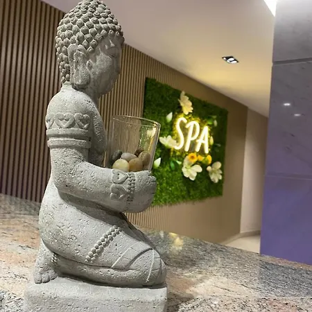 Hotel Doanesia Premium &