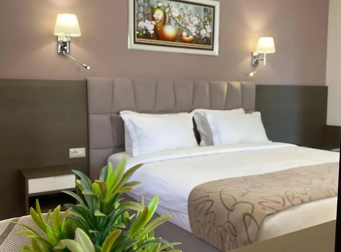 Hotel Doanesia Premium & 4*